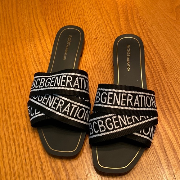 NWT sz 8 BCBG Generation sandals - Picture 6 of 7